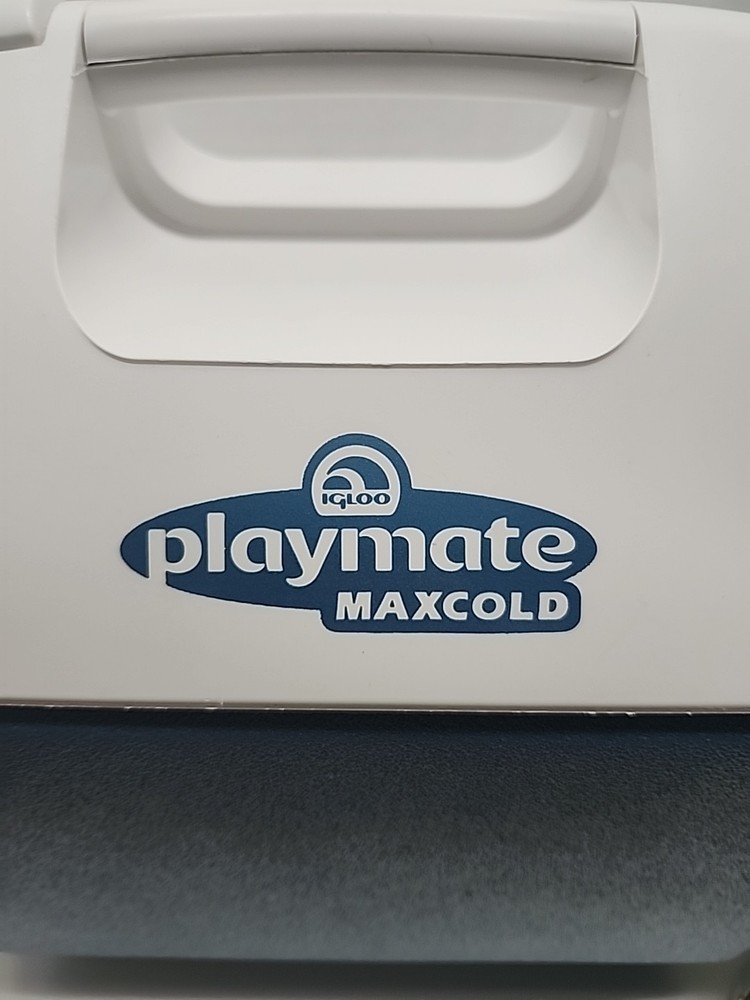 Vintage Igloo Playmate Maxcold Cooler Ice Chest Blue & White Push Button Open