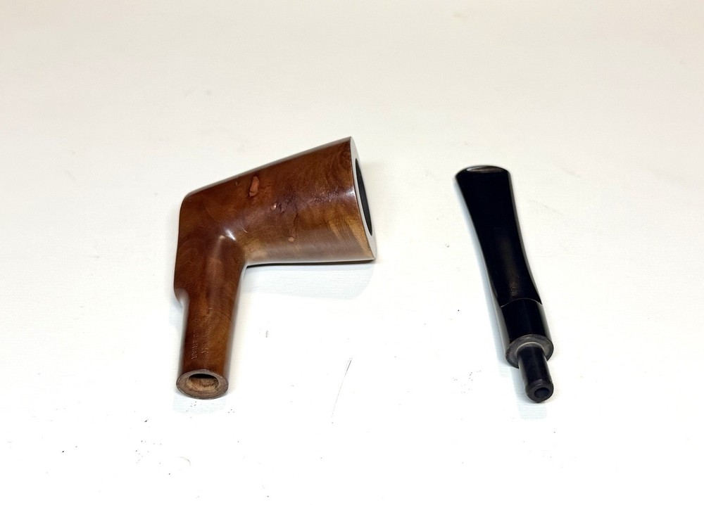Elstnor Sitter Estate Smoking Pipe