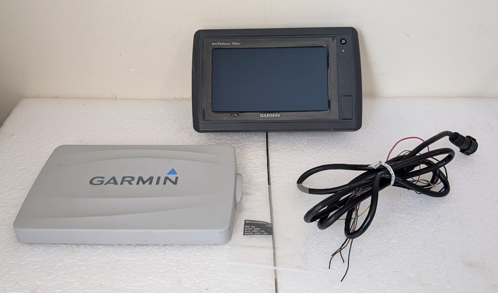 Garmin - echoMAP 70DV - 7" Fishfinder/Chartplotter Touch Screen Works Fine