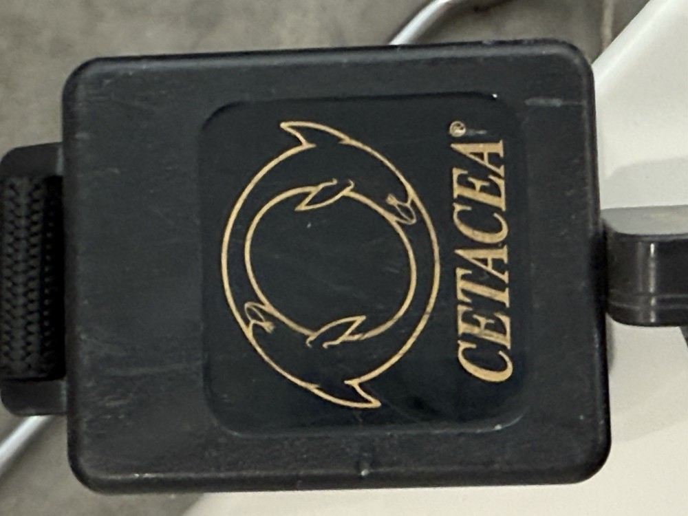 Dacor Xtreme Octopus, Regulator, Sherwood Logic Dive Computer Console, Cetacea