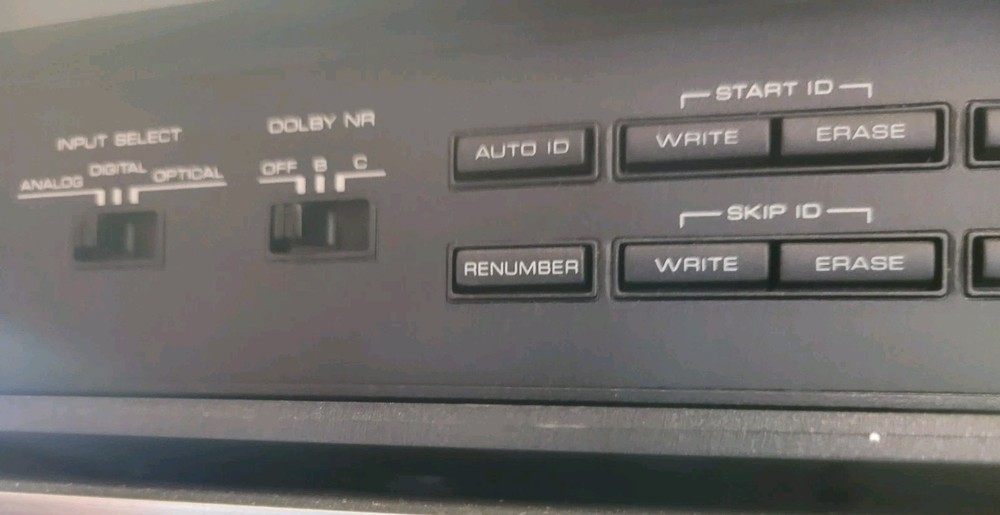 Optimus DCT 2000 Digital Compact Cassette Deck