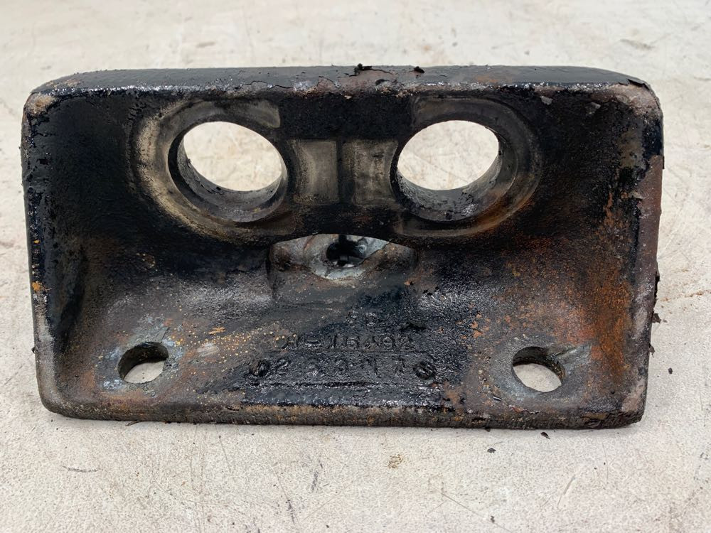 1998 Cummins N14 Celect Plus Engine Mount (548-12249)