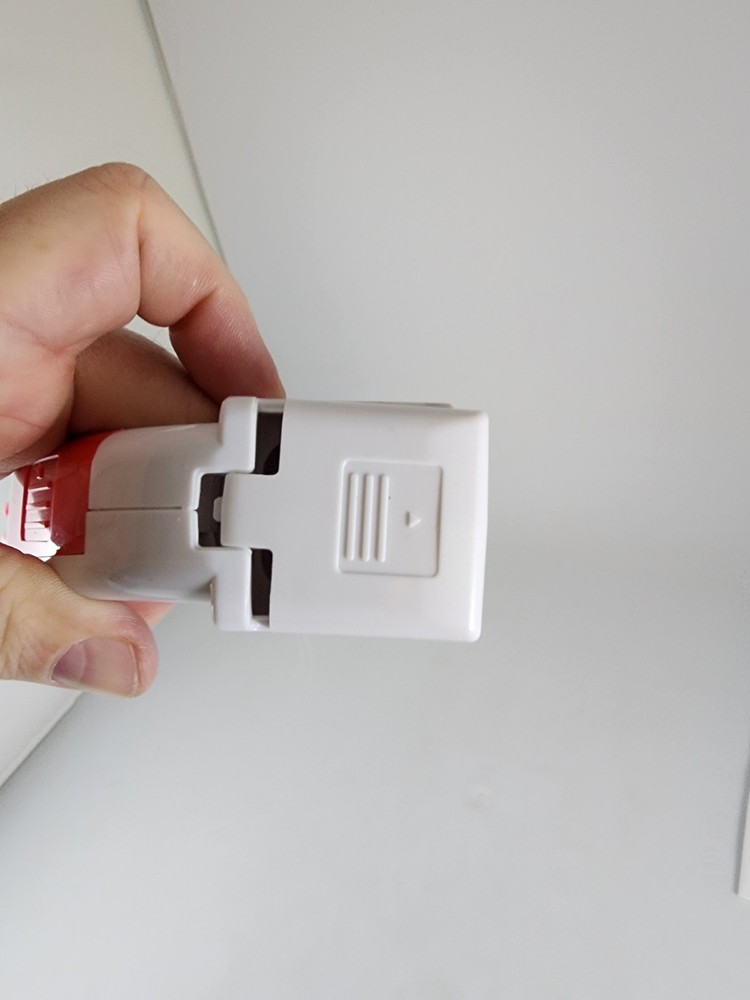 Singer Stitch Quick + Two Thread Hand Held Mending Machine White