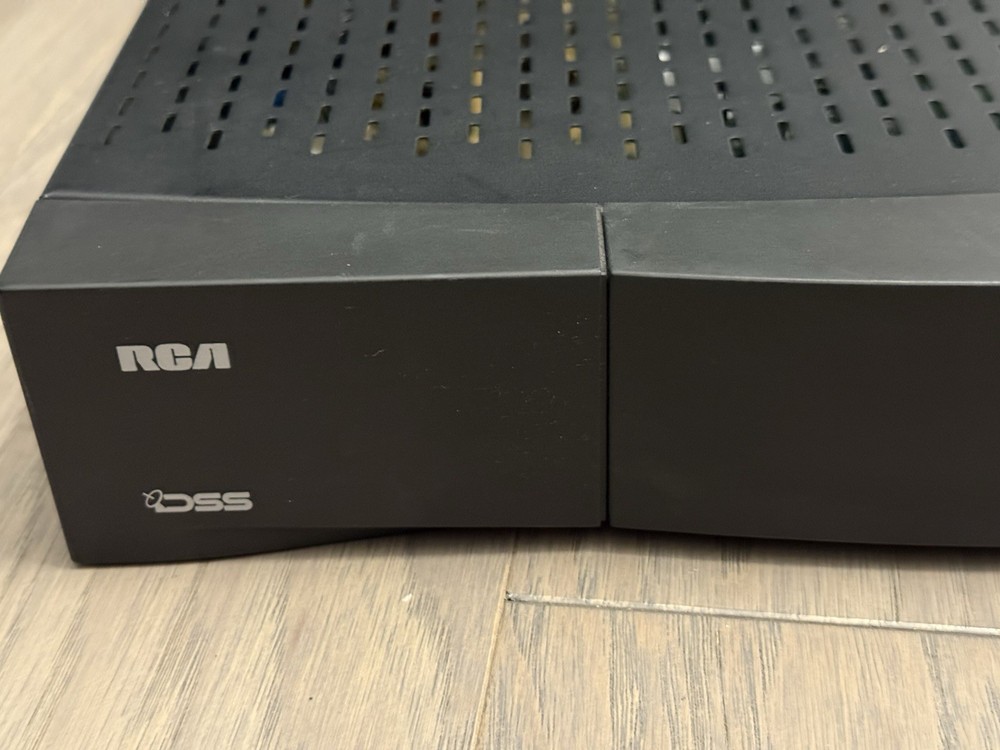 RCA DSS Satellite Receiver Box - Model DRD515RB Tested & Works