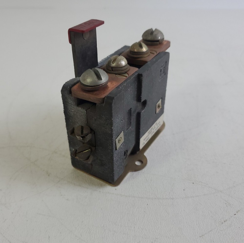 Square D CL9065 Type AUO-1L Overload Relay Switch