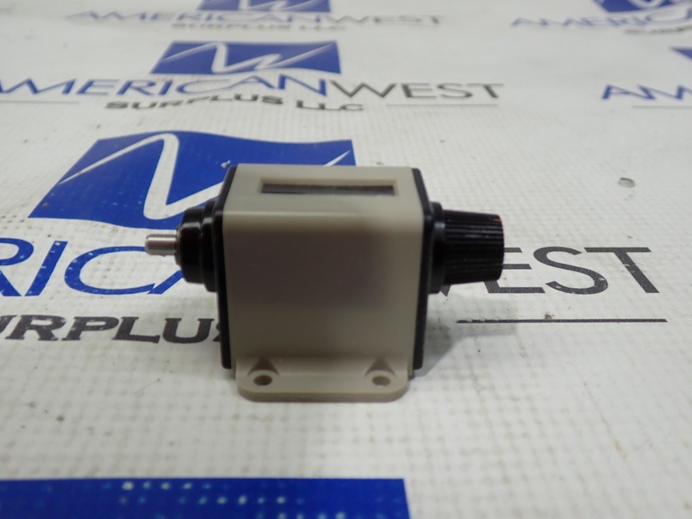 Veeder Root 727235 001 ML Mechanical Counter 5 Figure Display missing handle