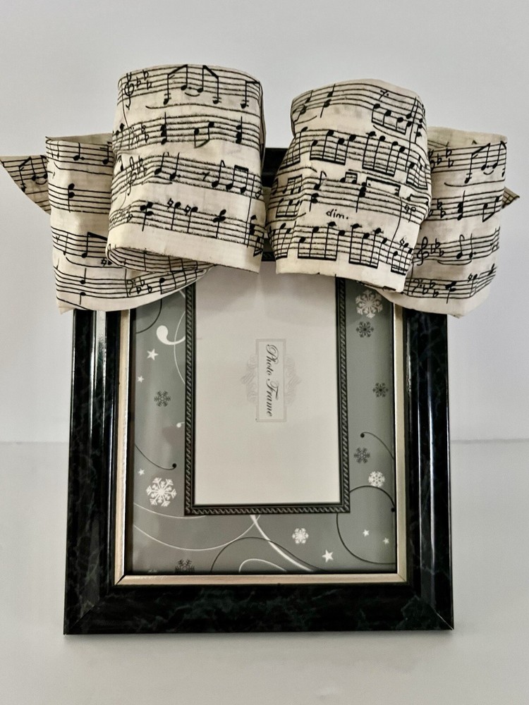 HANDMADE 5x7 PAPER MACHE 🎀 BOW MUSICAL 🎼NOTE 🎼 PICTURE FRAME