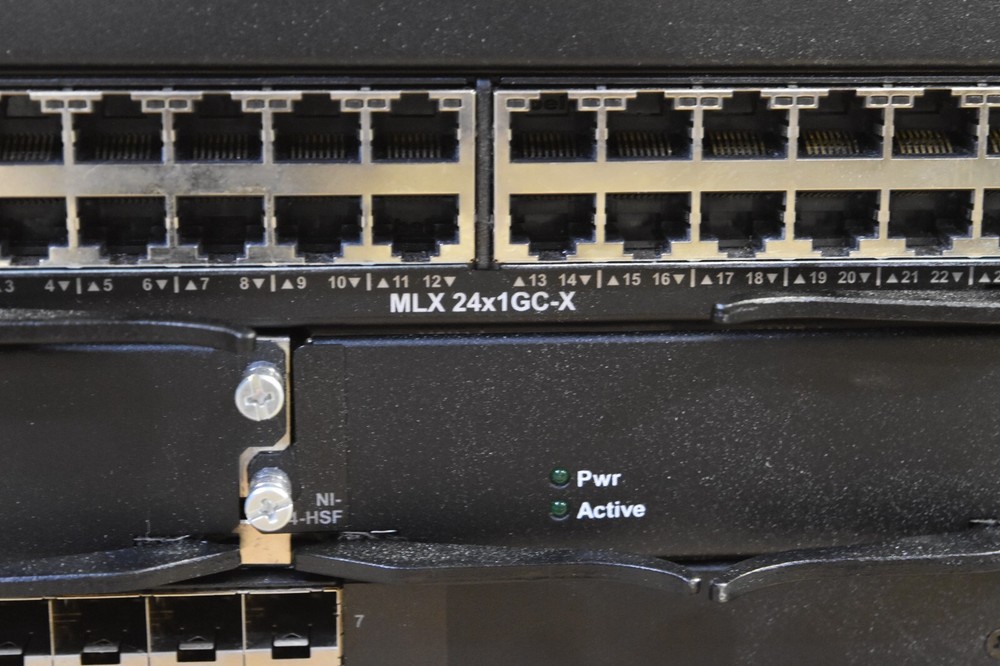 Brocade MLXE-4 Core Router - Assorted Modules *READ*