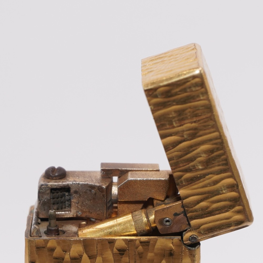 Dunhill Lighter Gold Bark Pattern-Ultrasonically Cleaned_Working