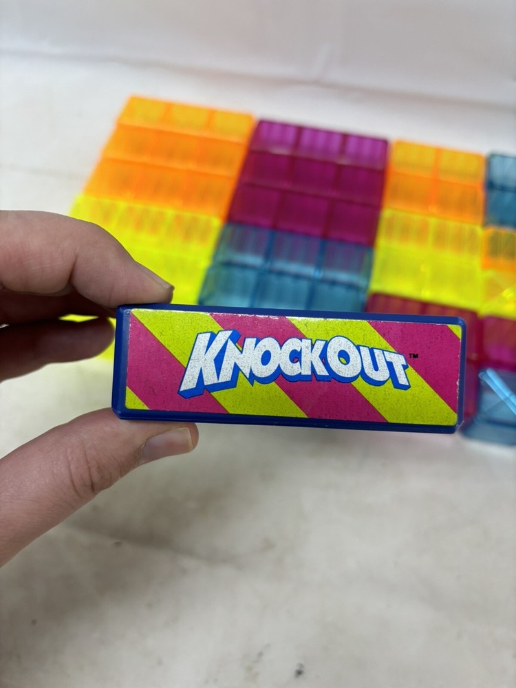 Vintage 1991 KNOCKOUT Replacement Pieces ALL 29 Transparent Bricks + Main Brick