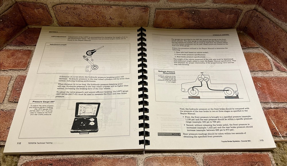 1997 Toyota Technician Handbook course 552 Brake Systems Technical Training