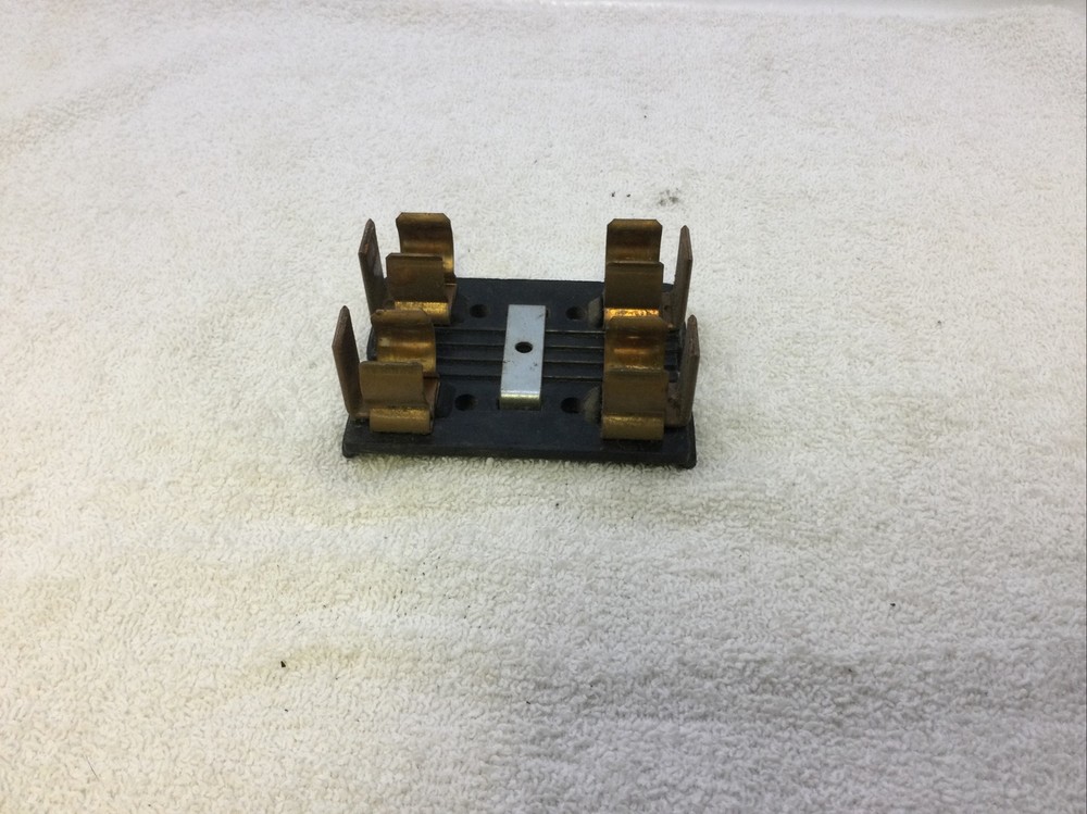 WADSWORTH 60 AMP 240 Volt Pull Out Fuse Holder