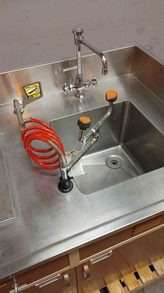 4' Duralab Sink Bundle Casework(104178)