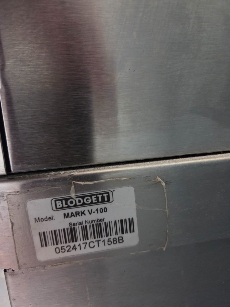 Mark V100 Convection Oven