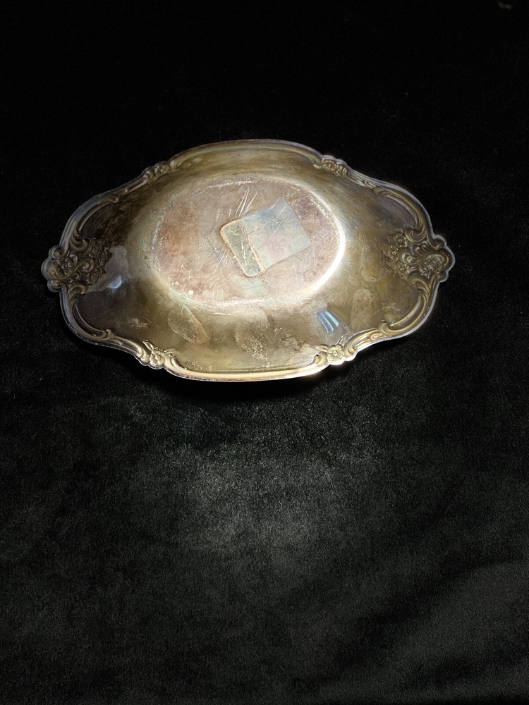 SMALL VINTAGE SILVER OVAL BOWL
