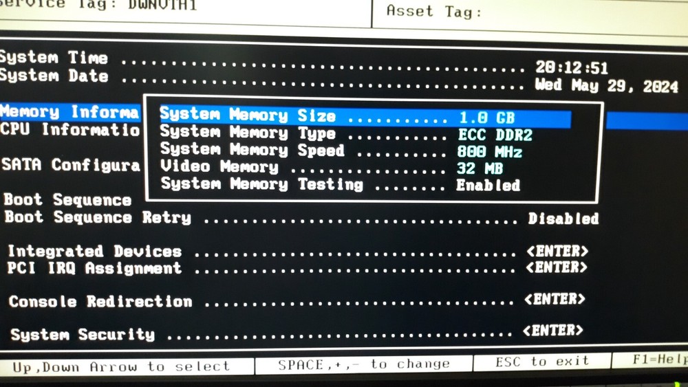 APC AP 9465 Data Center Expert Server.