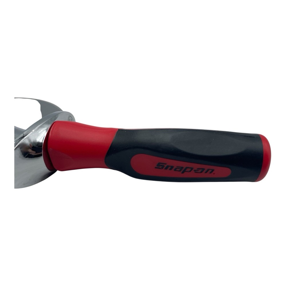 Snap on Tools Instinct Screwdriver Handle Inspired Pizza Cutter
