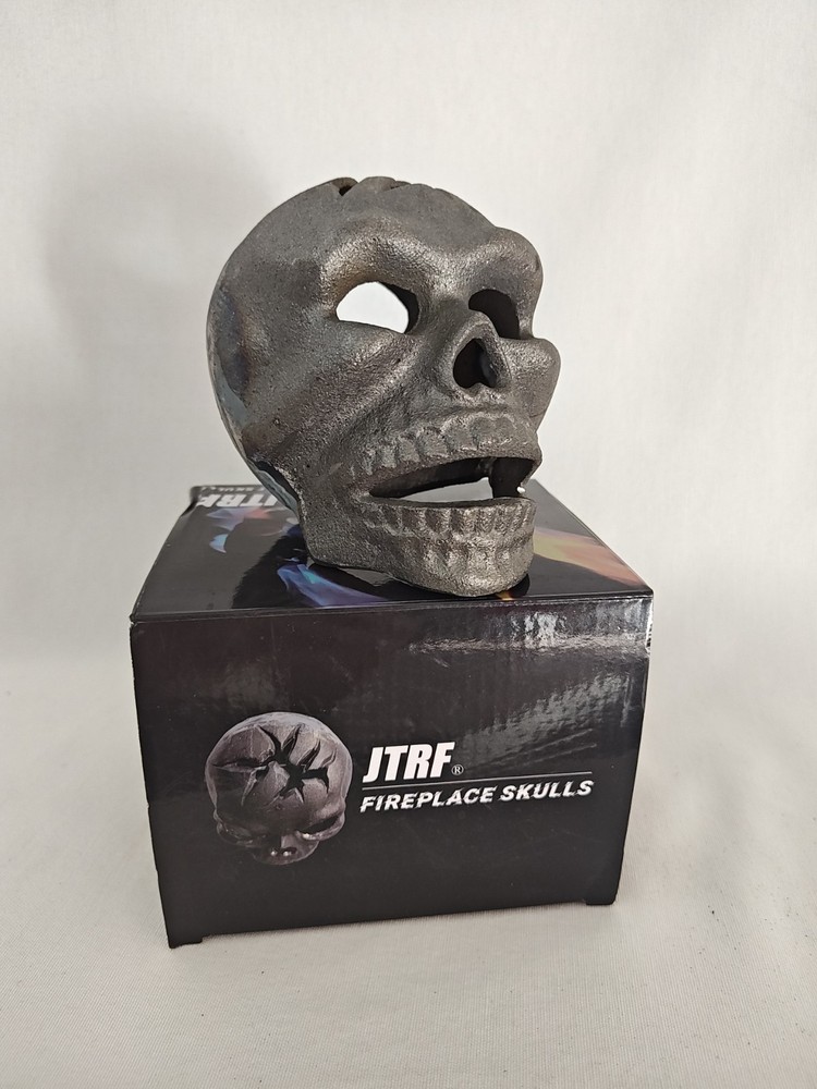 Fire Pit Single Skull Fireplace Firepit  Campfire Halloween 1 Piece Open box