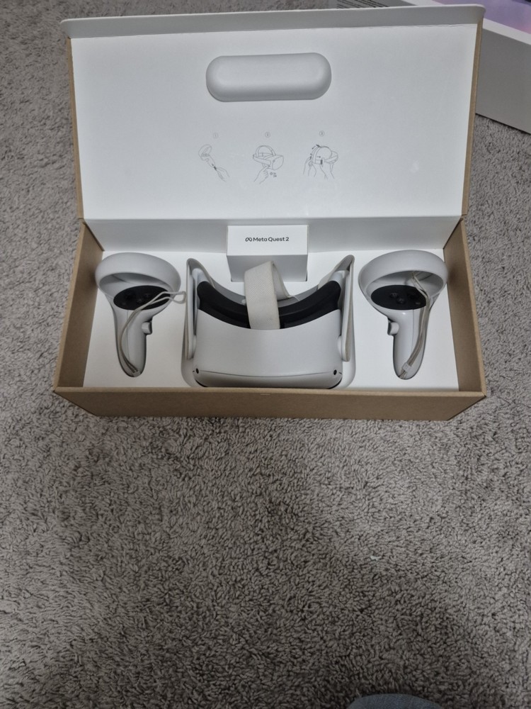 Meta Quest 2 Virtual Reality Headset – 128GBCondition: Excellent – Barely Used
