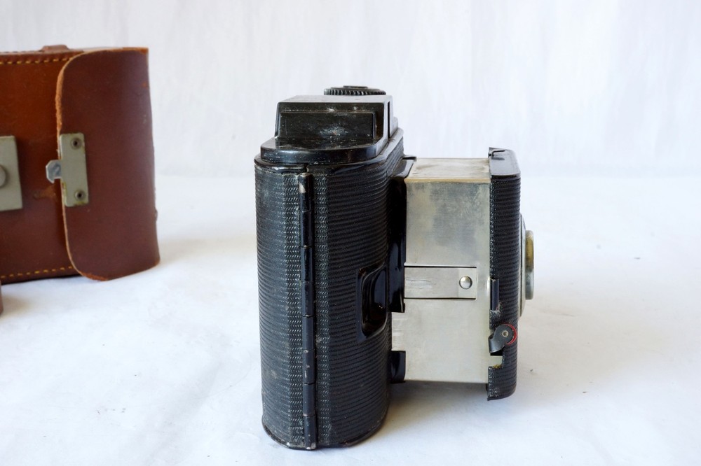 Vintage Ansco Clipper Camera with leather case