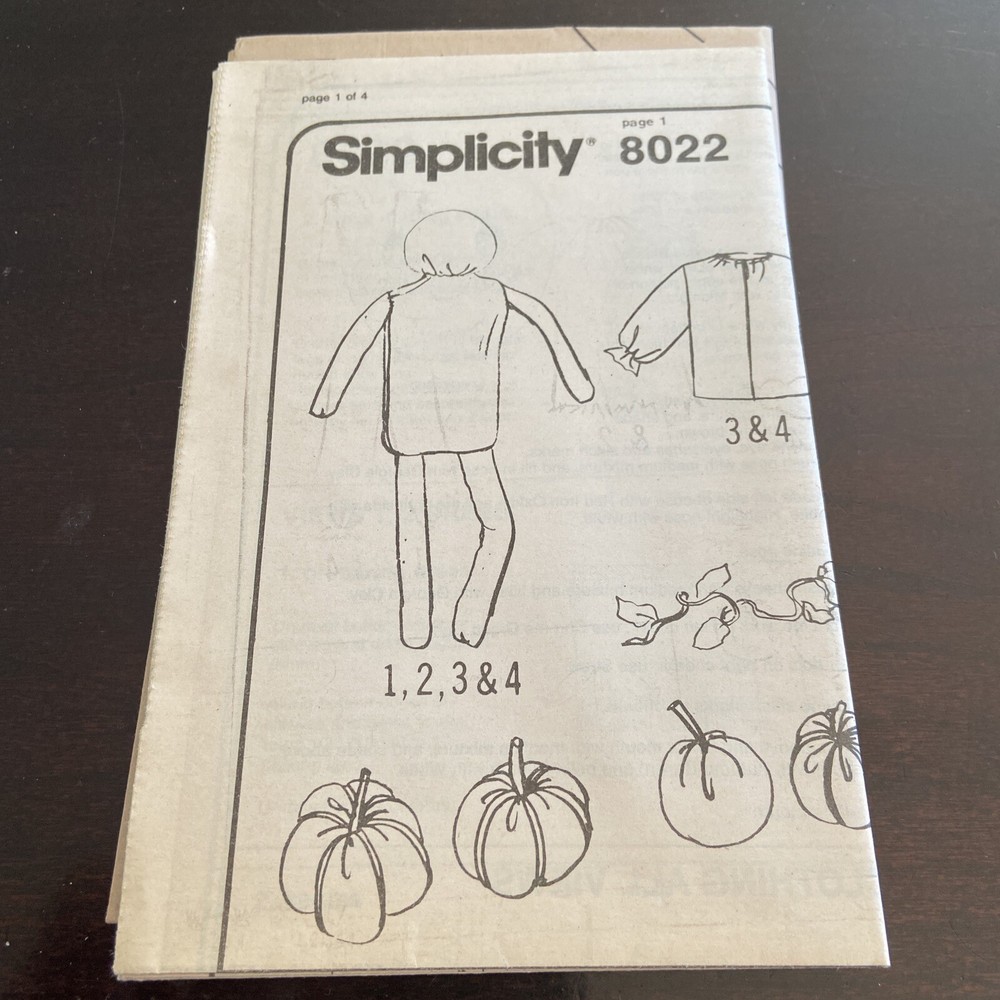 Simplicity 8022 Vintage Scarecrow Pattern Uncut