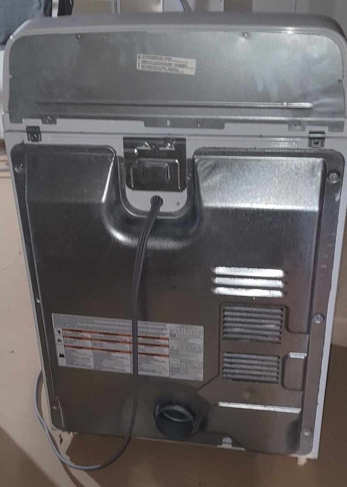 Maytag Dryer WED4850HW0 Pre-Owned
