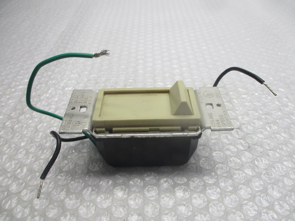 PASS & SEYMOUR 94084 SWITCH UNMP