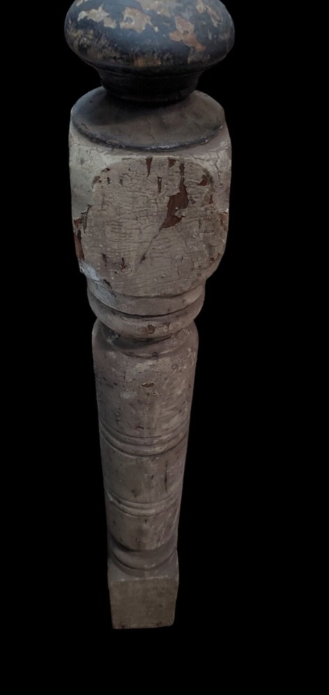 Pair Of Newel Posts *GAM0208