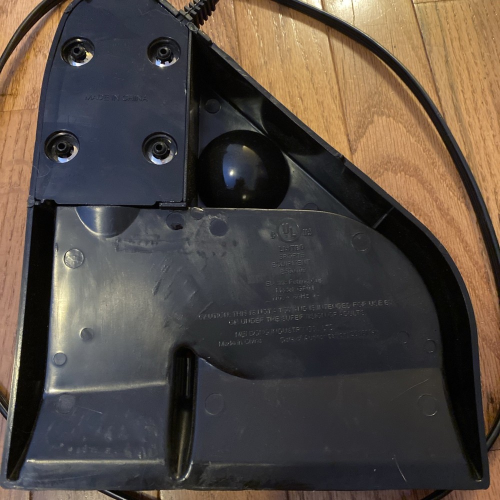 ELECTRIC PUTTING DEVICE