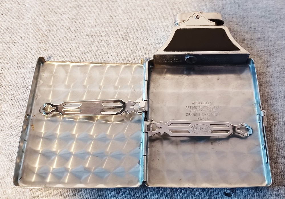 Vintage Ronson Cigarette Case Lighter De-Light Deco Brown White Chrome
