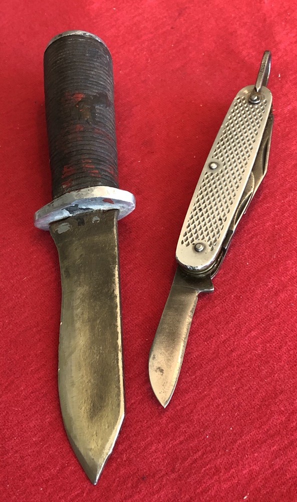 WW2 THEATER KNIFE & (4) FUNCTION KINGSTON KNIFE - CUSTOM WOOD DISPLAY BOX