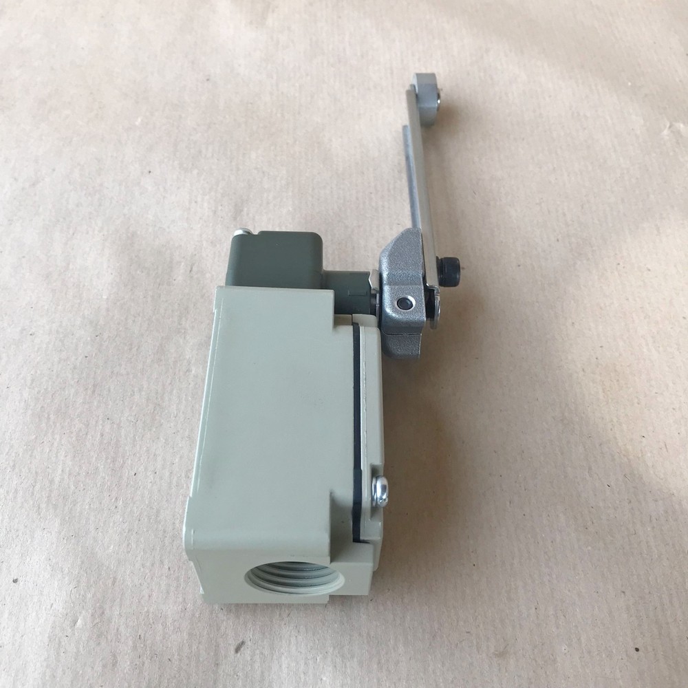 OMRON WLCA12-2-N LIMIT SWITCH WLCA122N