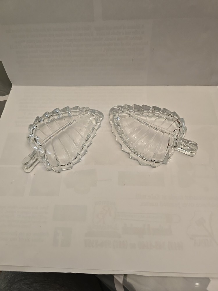 Set Of 2 Showcase Crystal Leaf Dishes