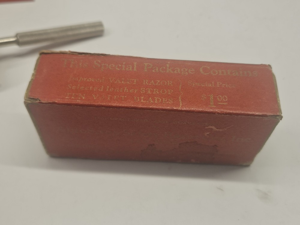 Vintage Valet Auto Strop Razor With Box