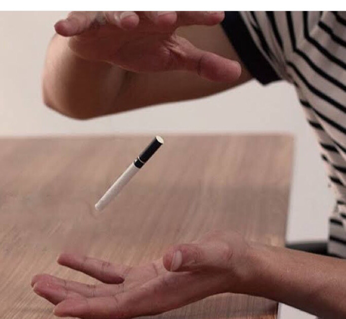 Magicians Invisible Thread Plus Book Thread Reference by Magic City!
