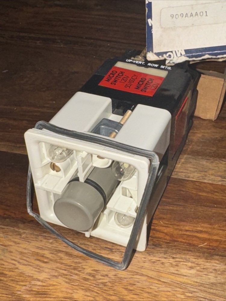 Honeywell Micro Switch 909AAA01 Operator Indicator Switch 120V, LO1