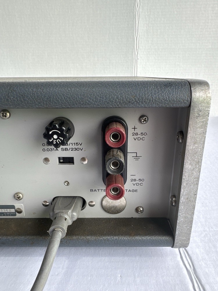 HP 331A Distortion Analyzer Hewlett Packard Vintage Audio Tester Powers On