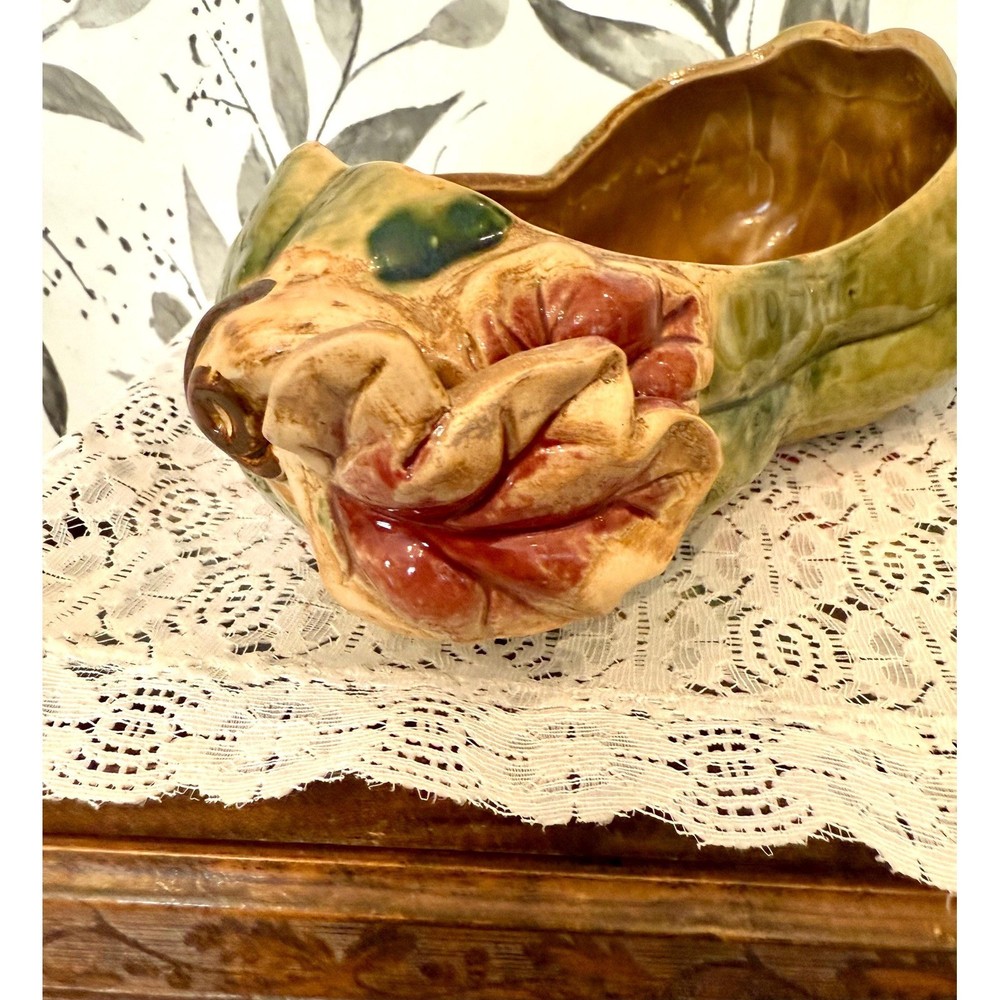 Vintage squash pottery holder table or shelf display
