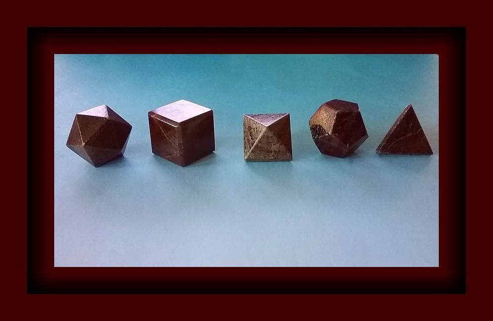 GARNET PLATONIC SOLIDS GEOMETRY SET, RUBY GARNET PLATONIC SOLIDS SET