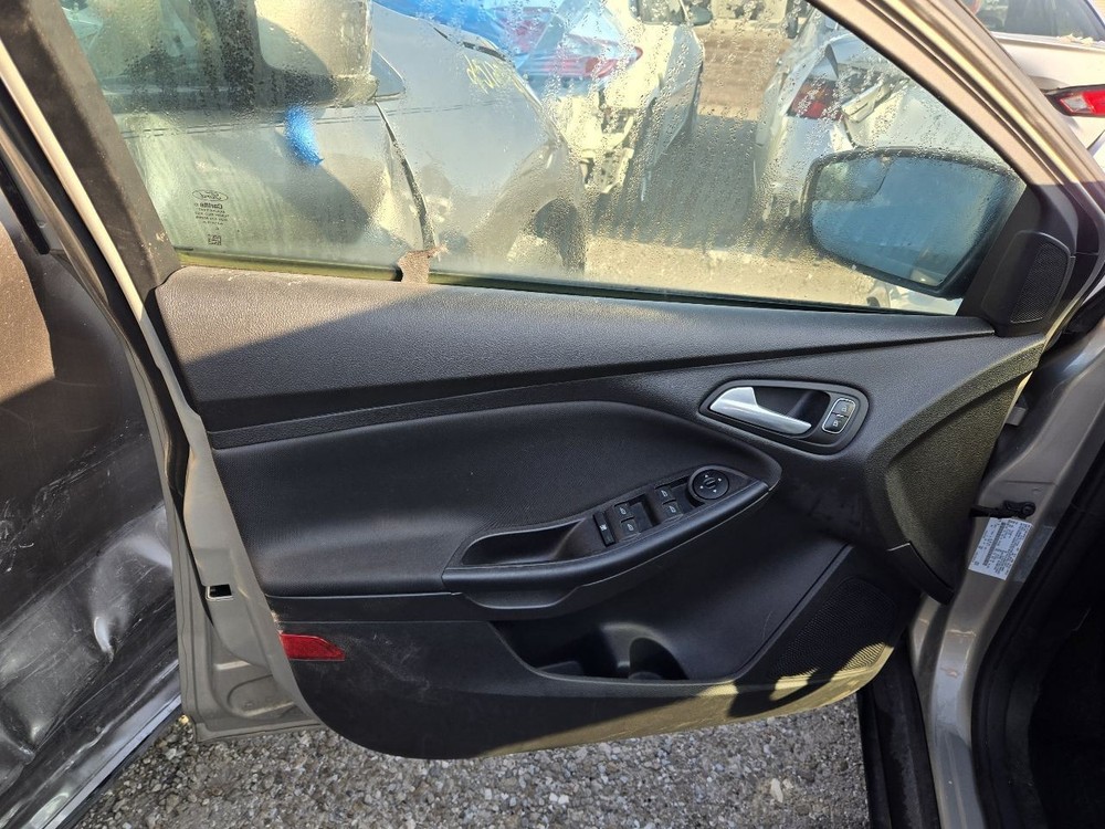 2015-2018 Ford Focus Front 4.2" Display Screen