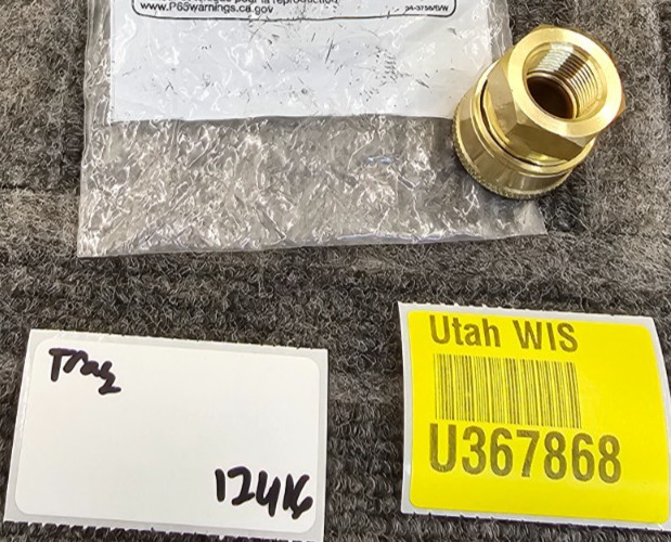 17-0004: Heavy Duty Quick Connect Socket Brass 3/8" x 3/8"