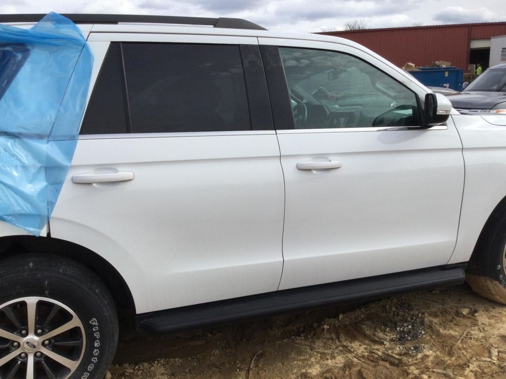 Fuse Box Engine Fits 18-21 NAVIGATOR 4974387