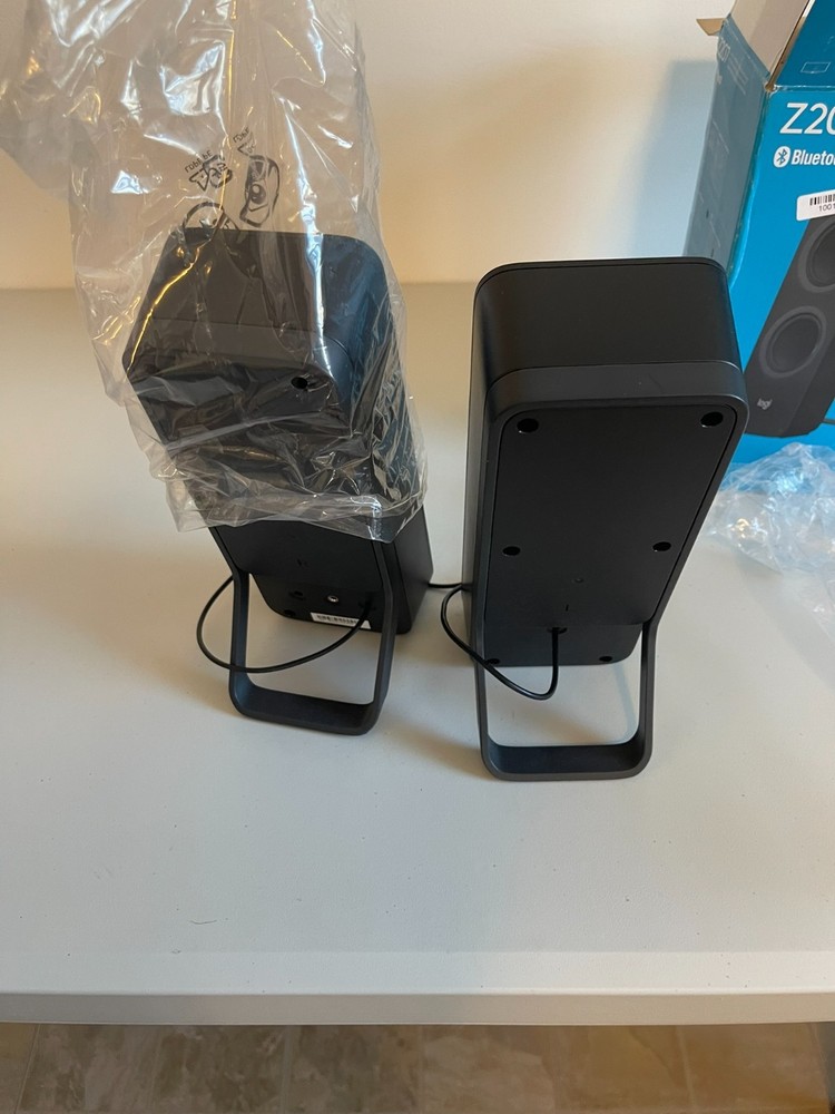 Logitech Z207 Bluetooth Speaker - Black