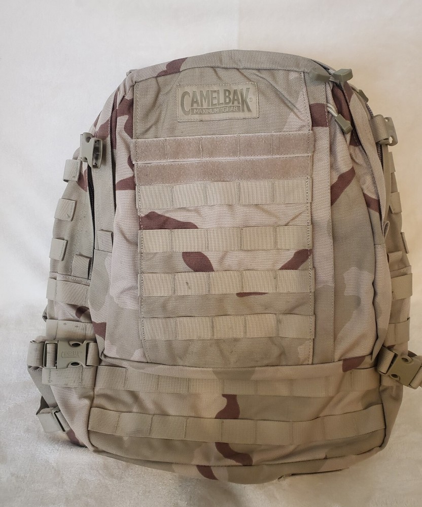 CAMELBAK Maximum Gear Motherlode Hydration Backpack Camouflage W/ Bladder