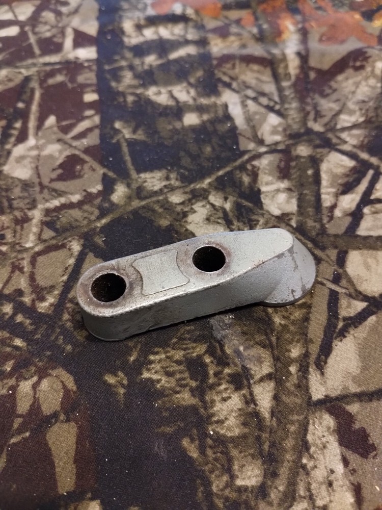 Bracket (Steering) 908870 Omc