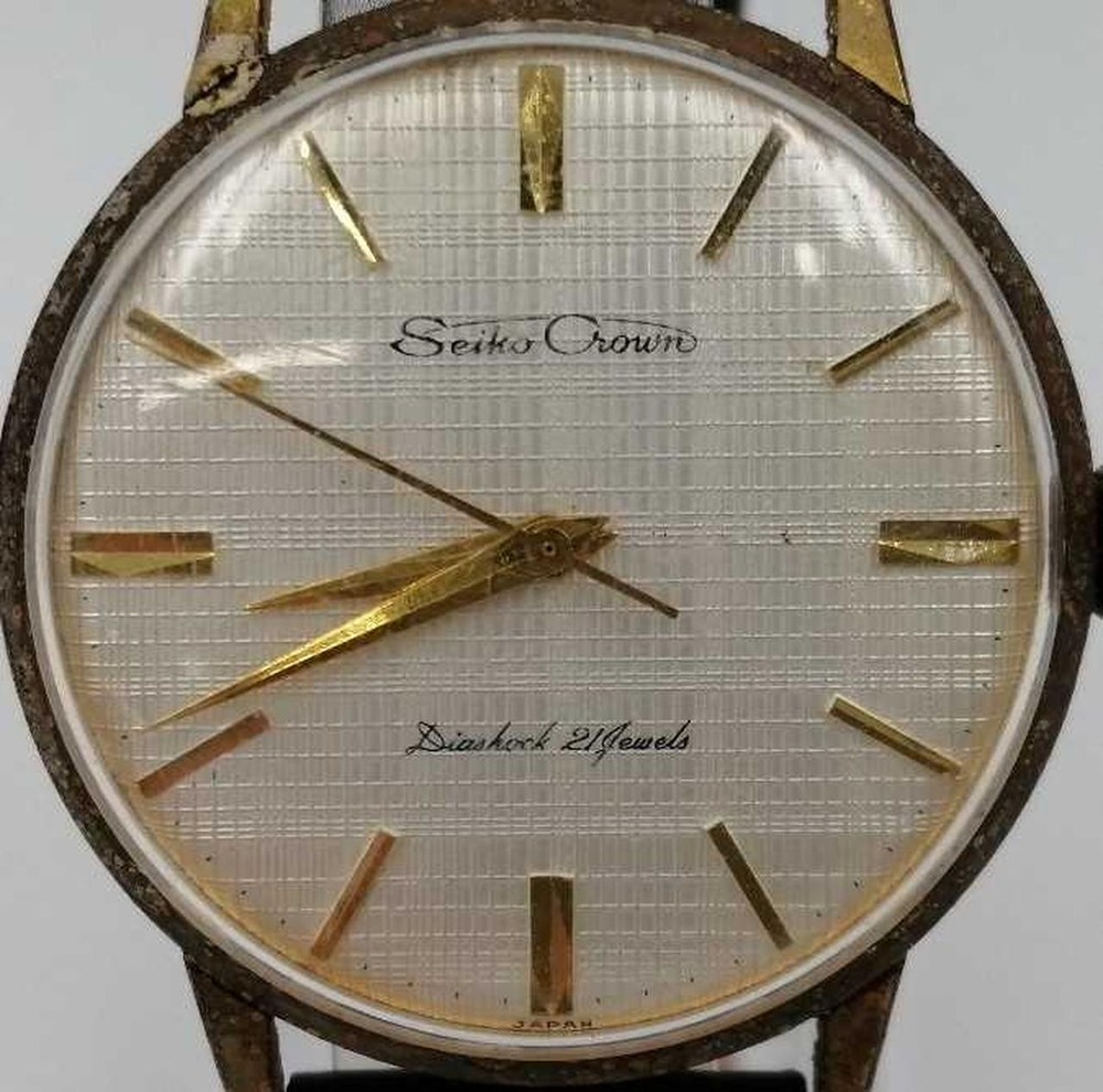 CROWN Manual Wind Model 15002 SEIKO