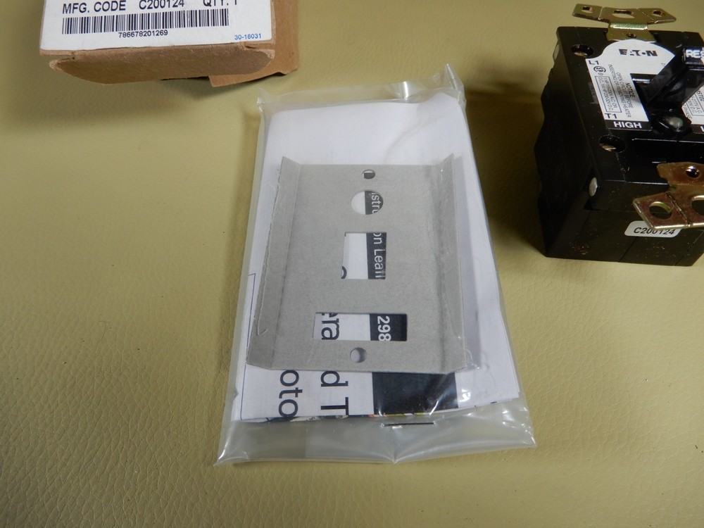 Eaton MST02 Motor Starter Switch NOS 2 Pole Toggle Operated