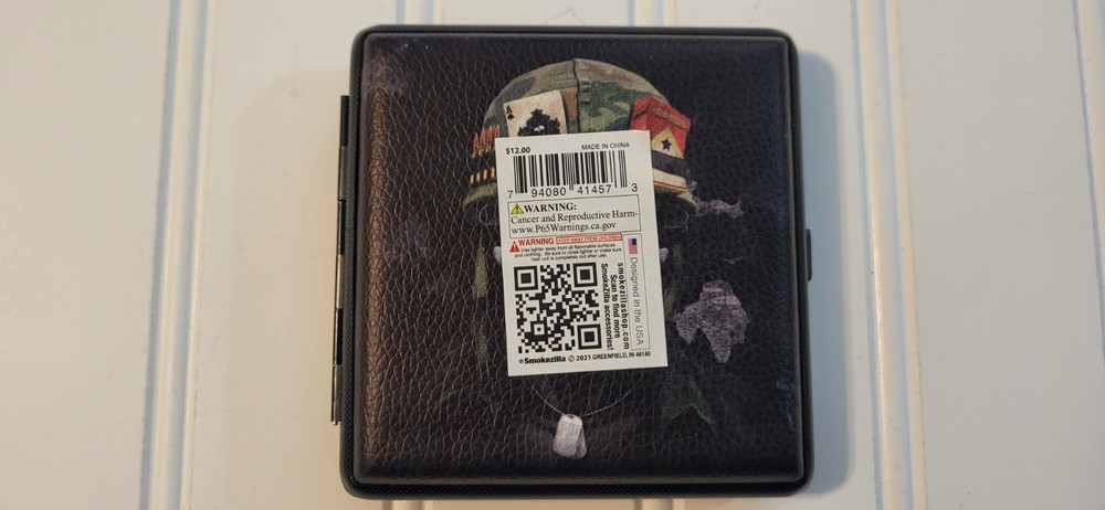Smokezilla Cigarette Case W/Built In USB Rechargeable Coil Lighter