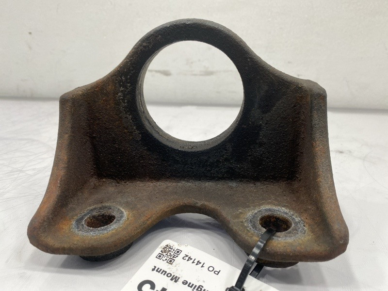 Freightliner MT55 Engine Mount 0130509000 (548-13043)