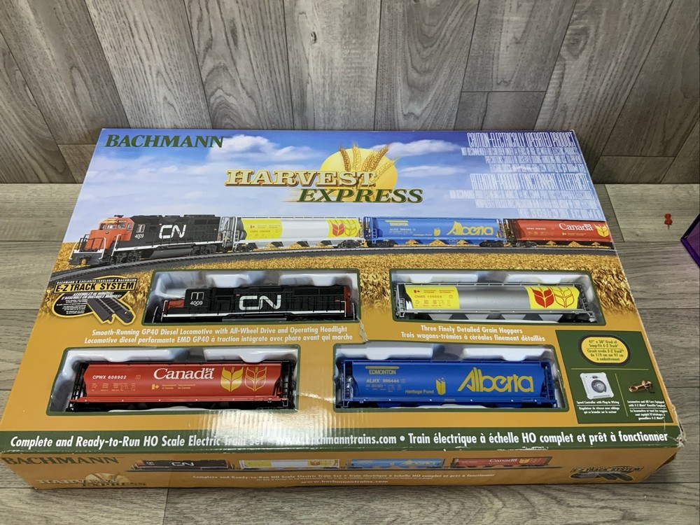 Bachmann Harvest Express HO train set
